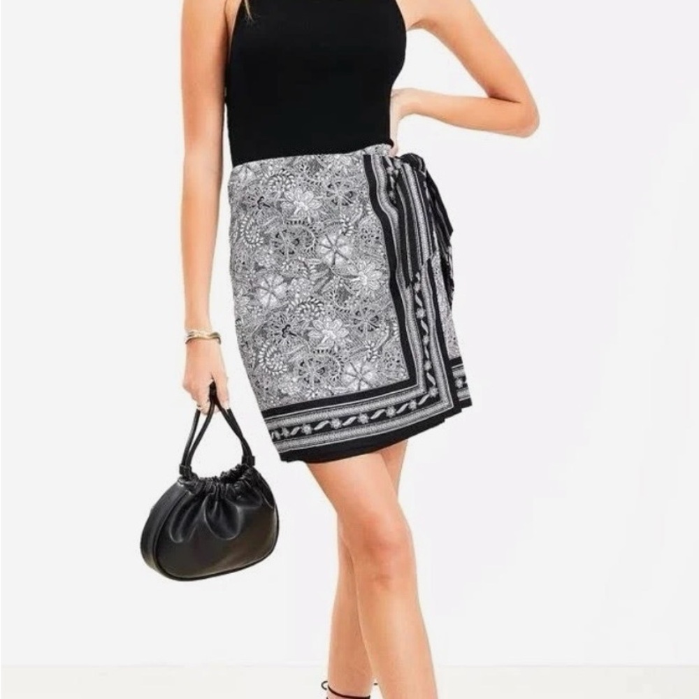 LOFT Black and White Printed Wrap Mini Skirt